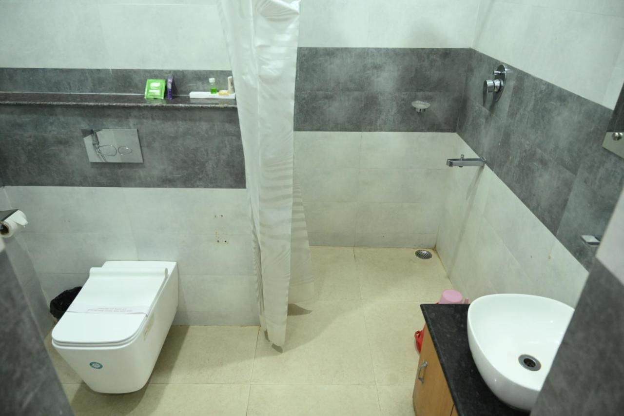 Rainbow Regis Hotel Dibrugarh Exterior photo